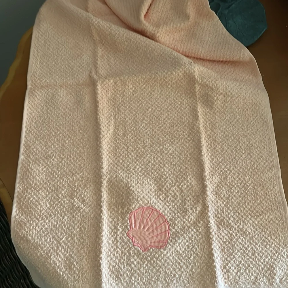 N/A soft elegant